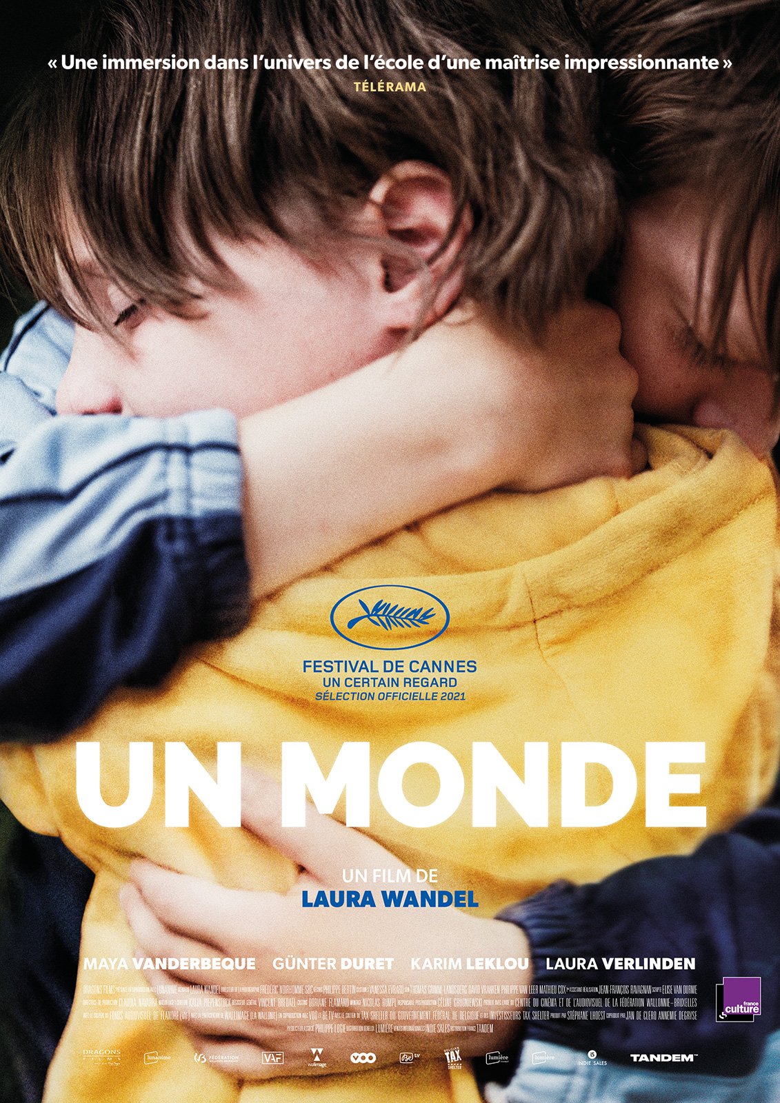 UN MONDE, Laura Wandel 2021, Maya Vanderbeque, Günter Duret (societe harcelement scolaire)@@@.jpg